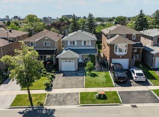 234 Lech Walesa Dr, Mississauga, ON L5B3H3