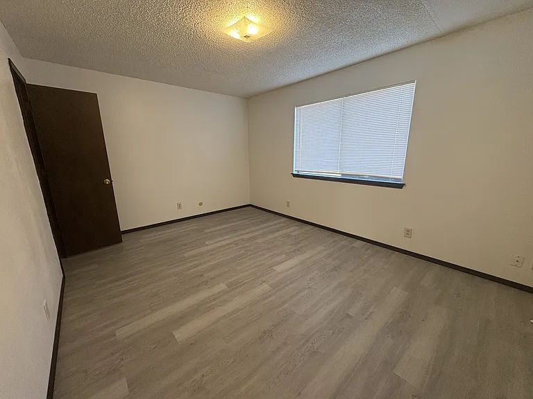 404 Rainbow Ct SE #A — Photo 5