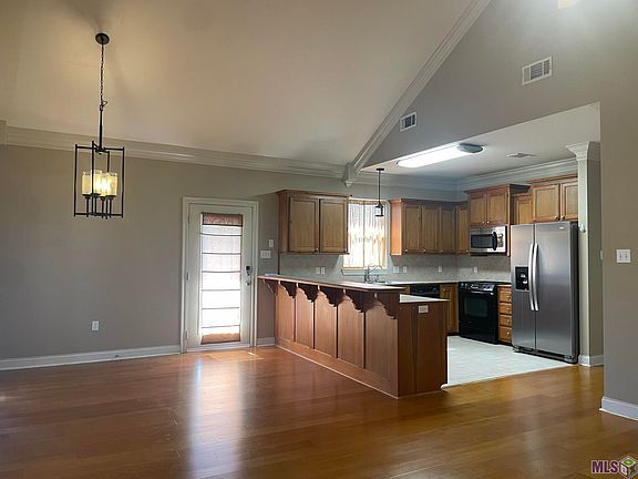 4th image of 11182 River Highlands Dr Unit 14B