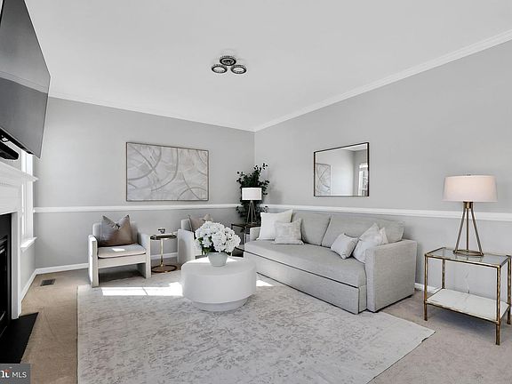 3rd image of 303 Baish Dr SE