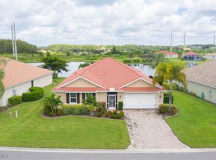 3055 Apple Blossom Dr, Alva, FL 33920