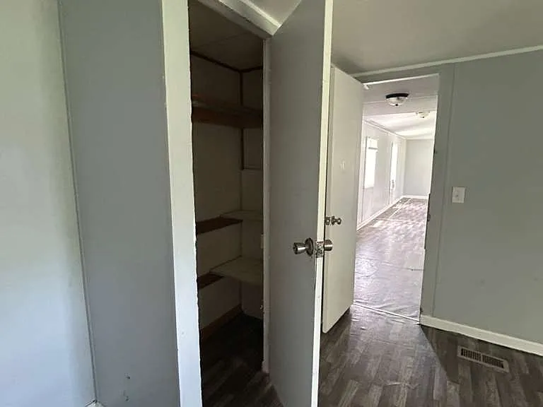 4344 Windsor Spring Rd — Photo 24