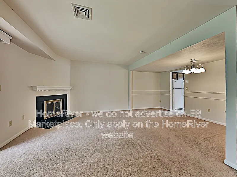 2 bed, 1.5 bath, 1200 sqft, $1,650 — Photo 3