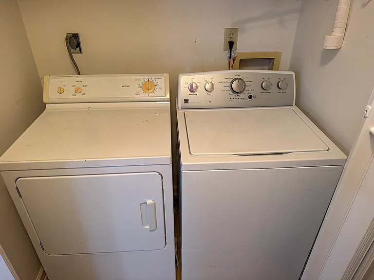 Jo Anne Cir — Photo 15