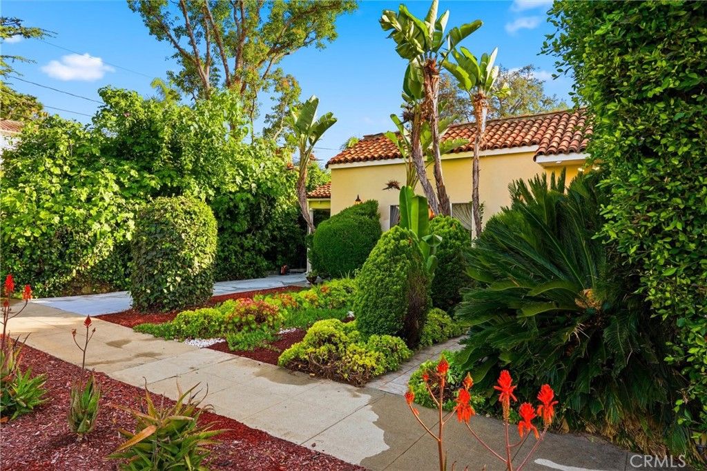 2235 Patricia Ave, Los Angeles, CA - View 3