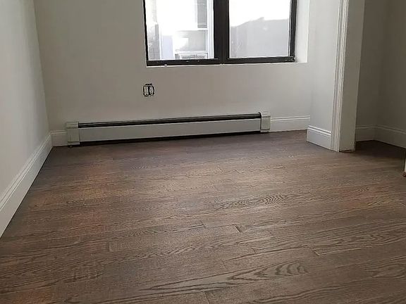 5th image of 1663 Sterling Pl #1R