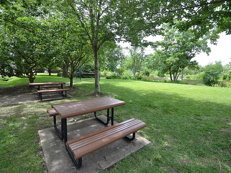 1517 Bonnie Brae St #4 — Photo 33