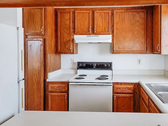4th image of 4074 Swift Ave APT 14