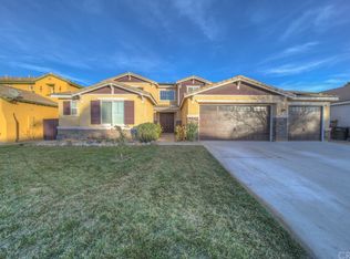 425 Sparrow Ln, San Jacinto, CA 92582