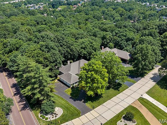 5th image of 9802 Eagle Hill Ln