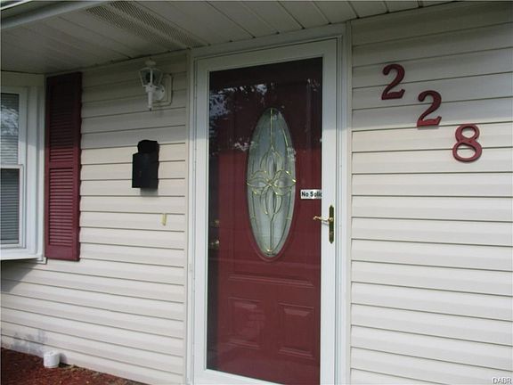 4th image of 228 N Tippecanoe Dr