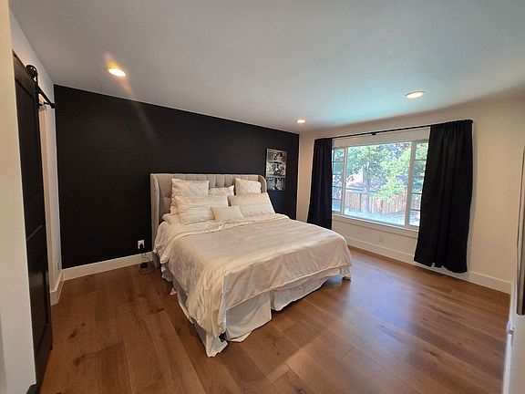 5th image of 830 Aramon Ct