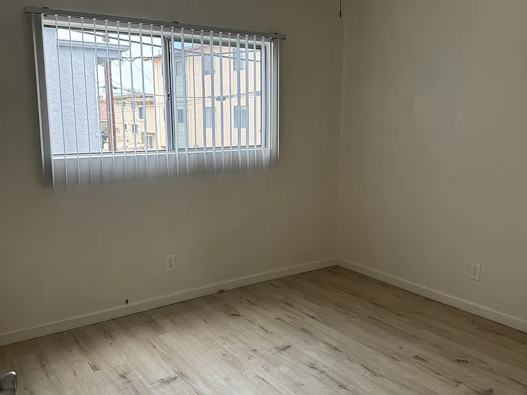 3559 Indiana St #9 — Photo 12