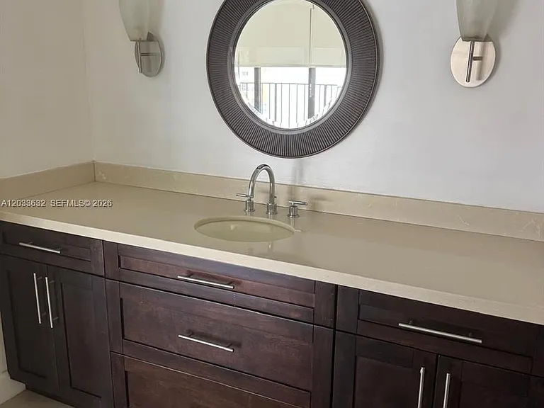 66 N Valencia Ave #Penthouse 2A — Photo 13