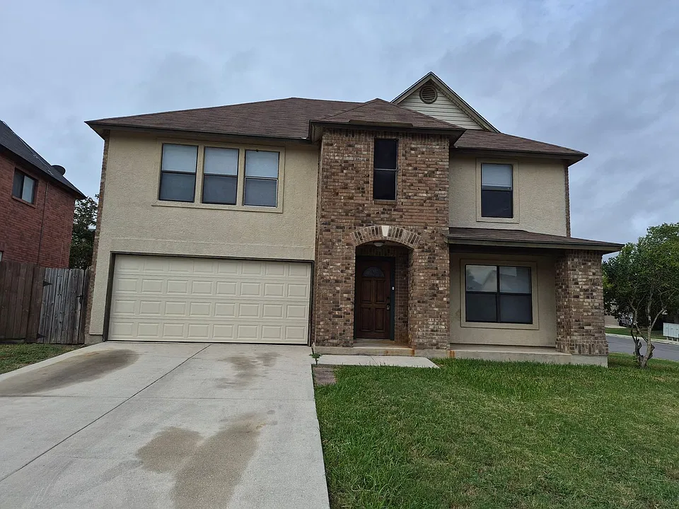 8043 Chestnut Manor Dr