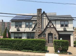 39 Minerva Dr, Yonkers, NY 10710