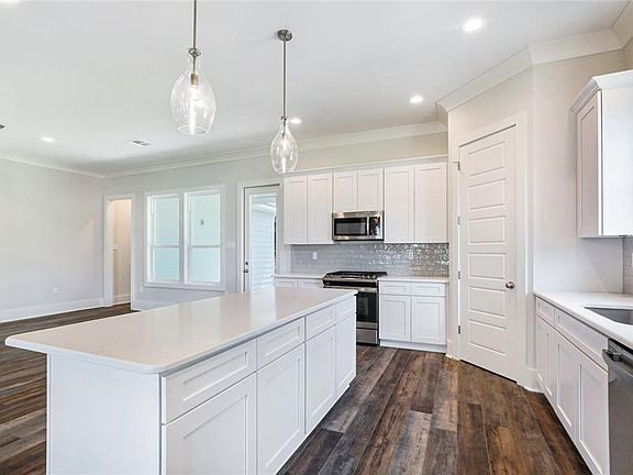 5th image of 2052 Bogue Ct
