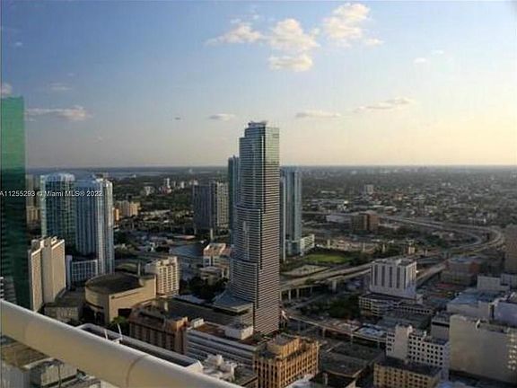 2nd image of 50 Biscayne Blvd APT 5209