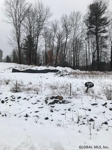 2nd image of 1 Lochvue Dr