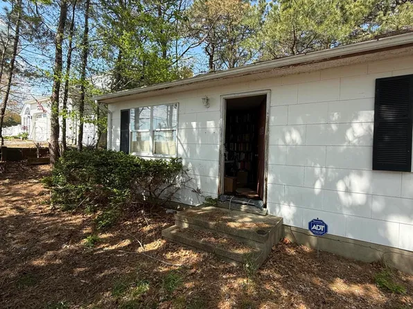 136 Sloop Road, Manahawkin, NJ 08050