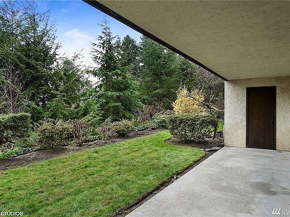 3rd image of 17904 23rd Ln NE APT 102