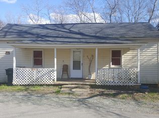 638 Flynn St, Eden, NC 27288