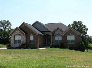 742 Richmond Dr SE, Corydon, IN 47112