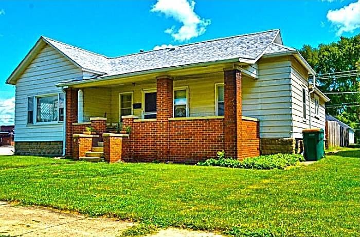 1st image of 215 S Vermillion St