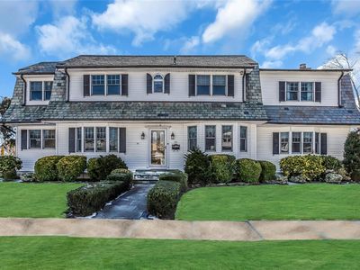 20 S Merrick Road, Massapequa, NY, 11758