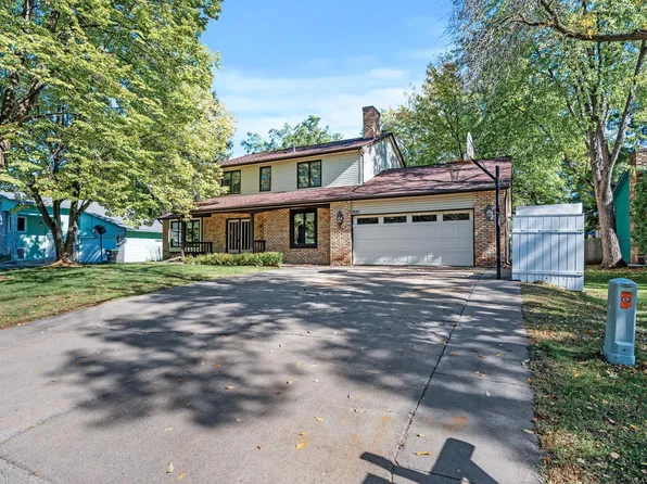 7532 Edgewood Ave N, Brooklyn Park, MN 55428