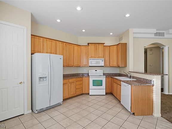 4th image of 226 Morgyn Ln Unit 1