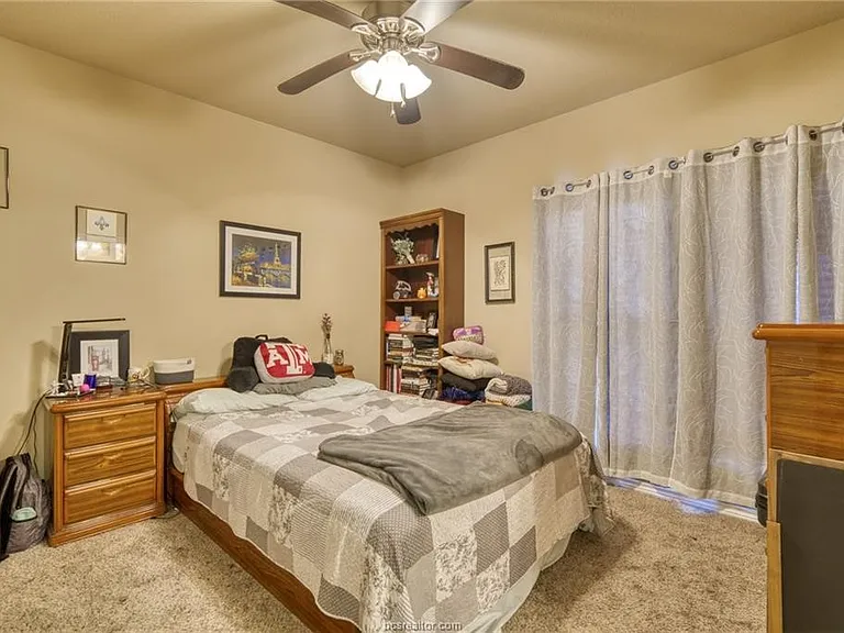 3114 Claremont Dr — Photo 12