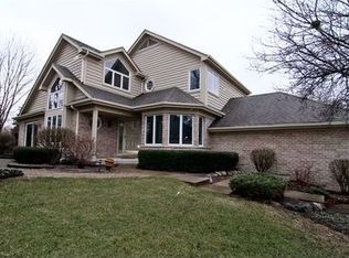 5495 Aspen Ave, Downers Grove, IL 60515