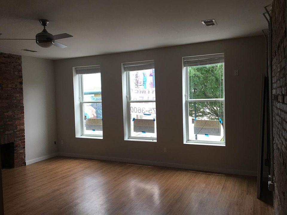 1st image of 829 Houston St #201