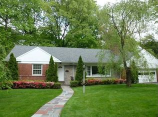 1200 Manor Cir, Pelham, NY 10803