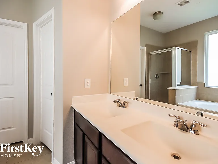 30807 Gardenia Trace Dr — Photo 11