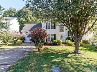 9901 Sweet Plum Dr, Charlotte, NC 28215