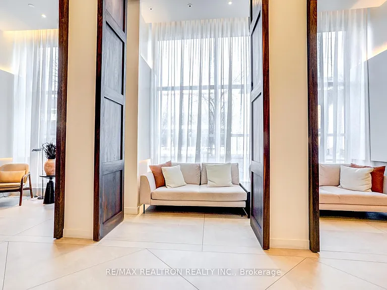 425 Front St E #1213 — Photo 4