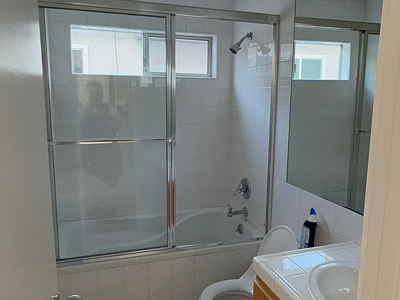 5th image of 519 California Ave APT 201