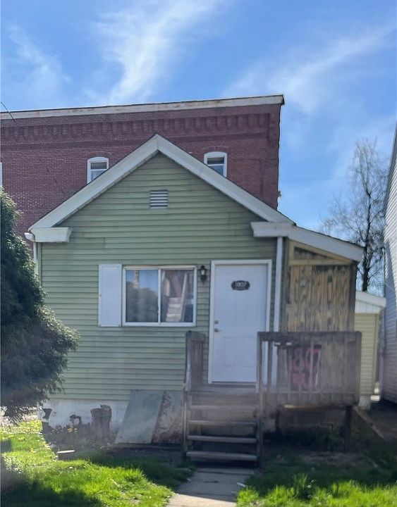 2nd image of 1807 4th Ave