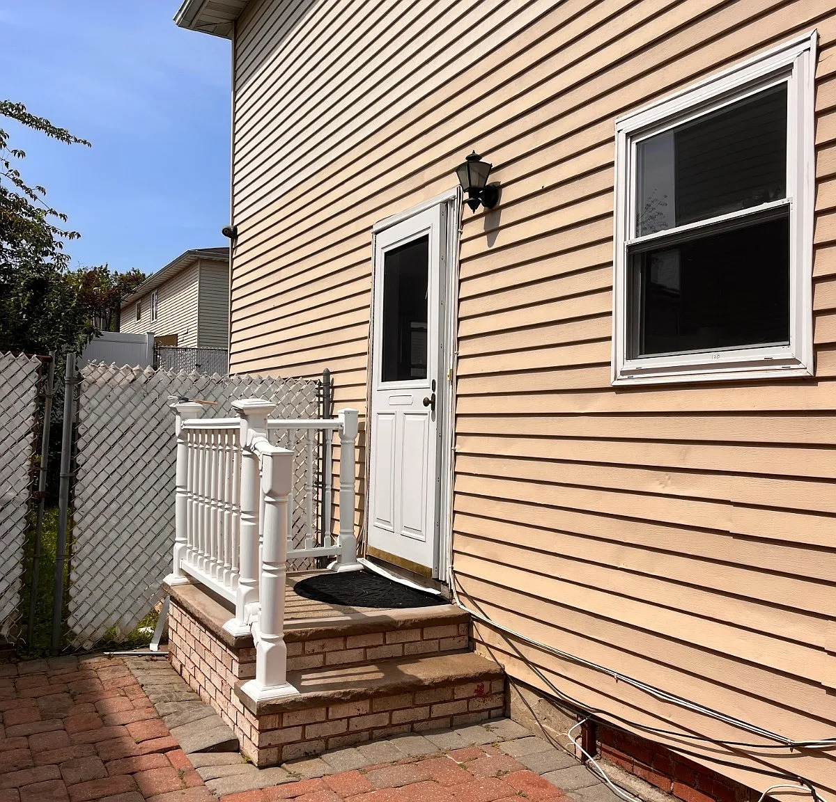 1 bed, 1.0 bath, $1,800 — Photo 1