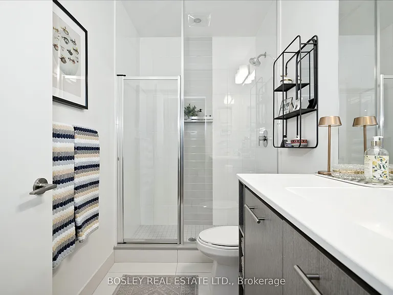 435 Richmond St W #205 — Photo 15