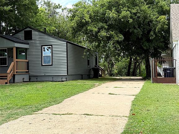 4th image of 3741 NW 29th St