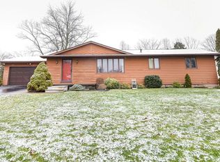 419 Bridgewood Dr, Rochester, NY 14612