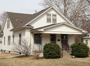 722 E 5th St, Newton, KS 67114