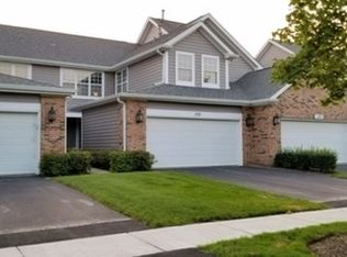 130 Whitman Dr, Schaumburg, IL 60173