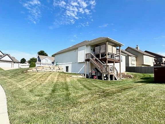 5th image of 18112 Guinevere Ct