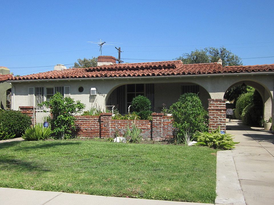1st image of 1042 Alvira St