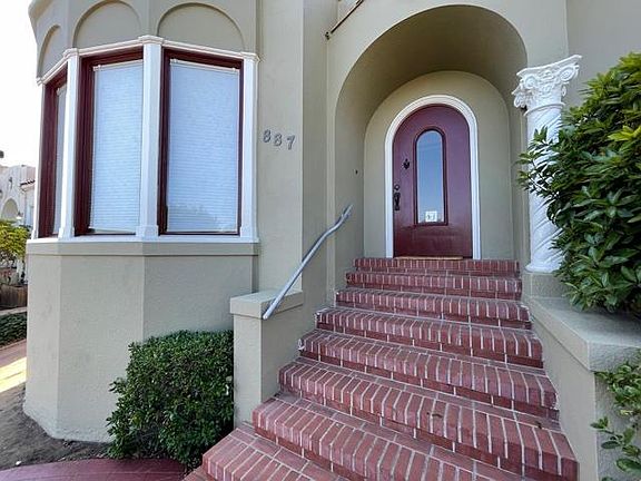4th image of 887 Faxon Ave