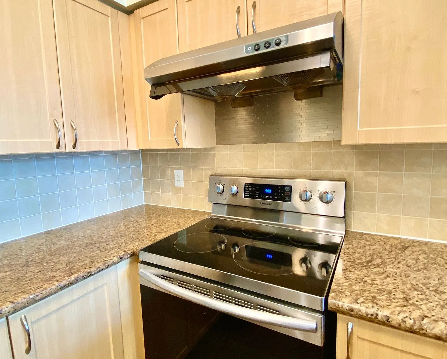 2 bed, $2,900 — Photo 3